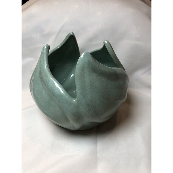 Vintage Van Briggle Pottery Lotus Swirl 6" Bowl Ming Blue - Picture 1 of 9